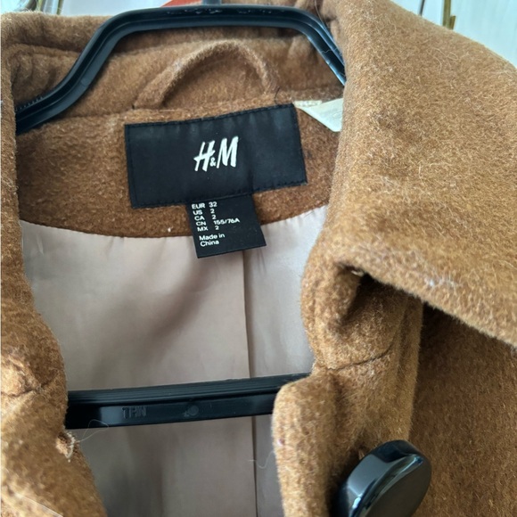 H&M fall/winter pea coat - Picture 3 of 3